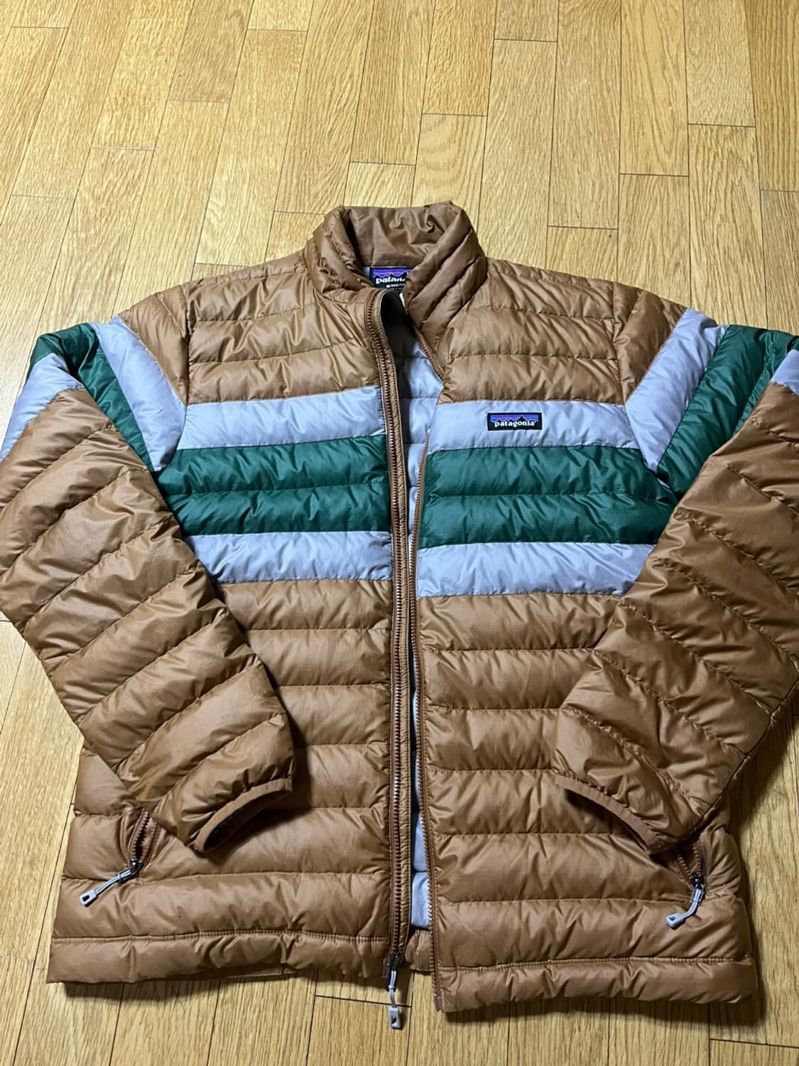 한정컬러 파타고니아 다운 스웨터 패딩 구스다운 m 클라이밍 등산 고프코어 상품이미지1