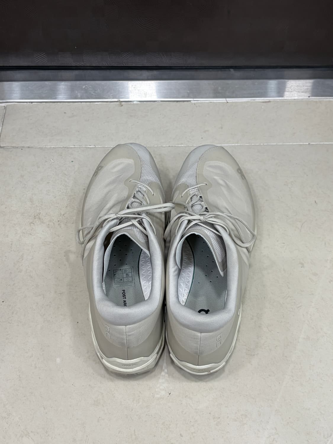 On x paf 클라우드벤처 피크 상품이미지4