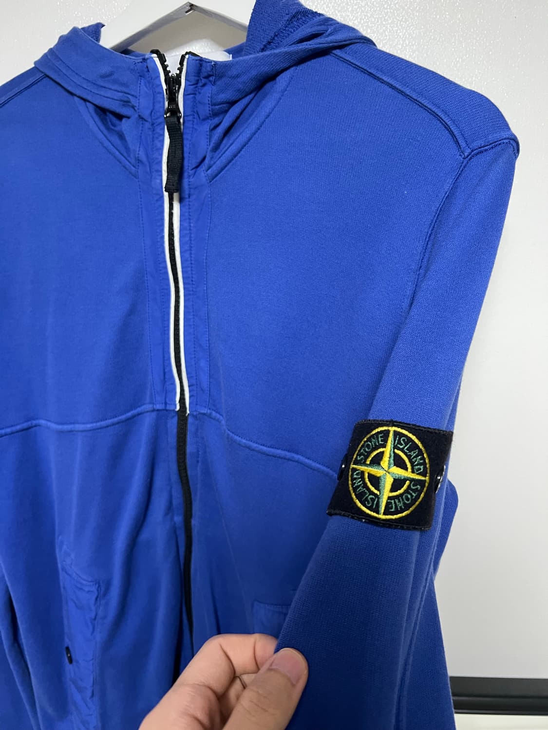 스톤아일랜드 후드집업 상품이미지4