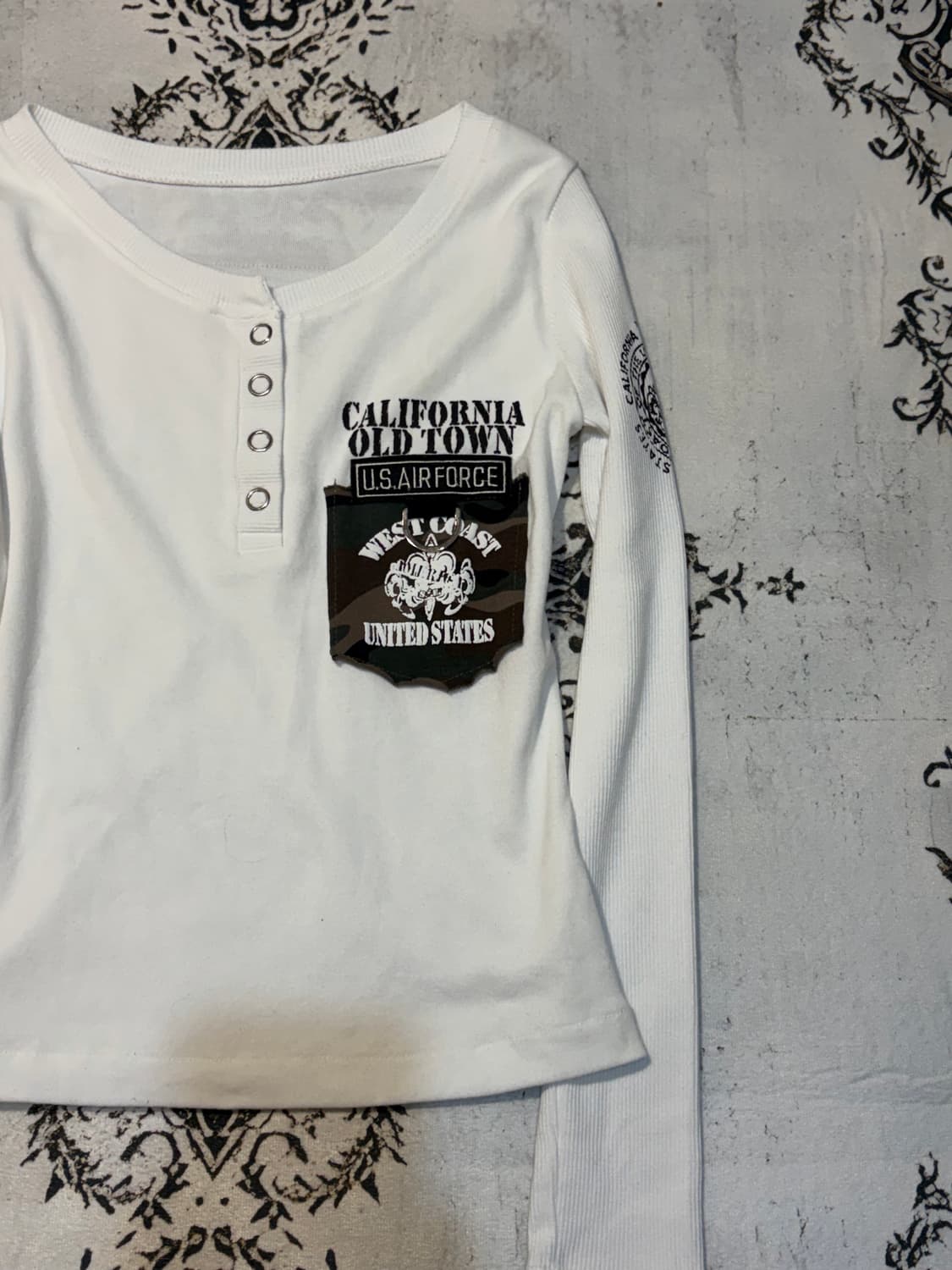 Y2K eyelet camo point long sleeve 상품이미지9