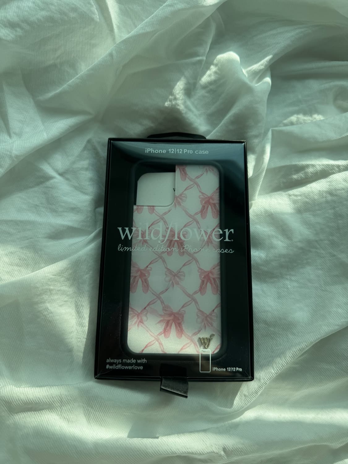 와일드플라워 케이스 아이폰 12/12 pro On Pointe 상품이미지1