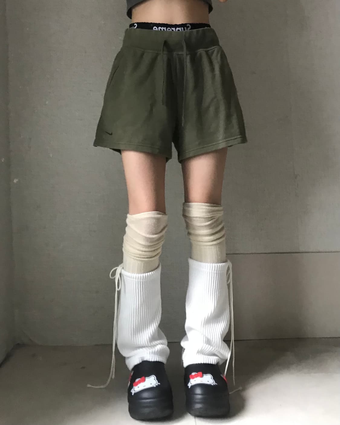나이키 카키 쇼츠 상품이미지1