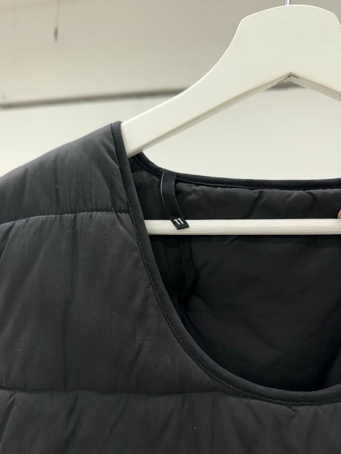 11 by Boris Bidjan Saberi / 패디드 베스트 / on 상품이미지5