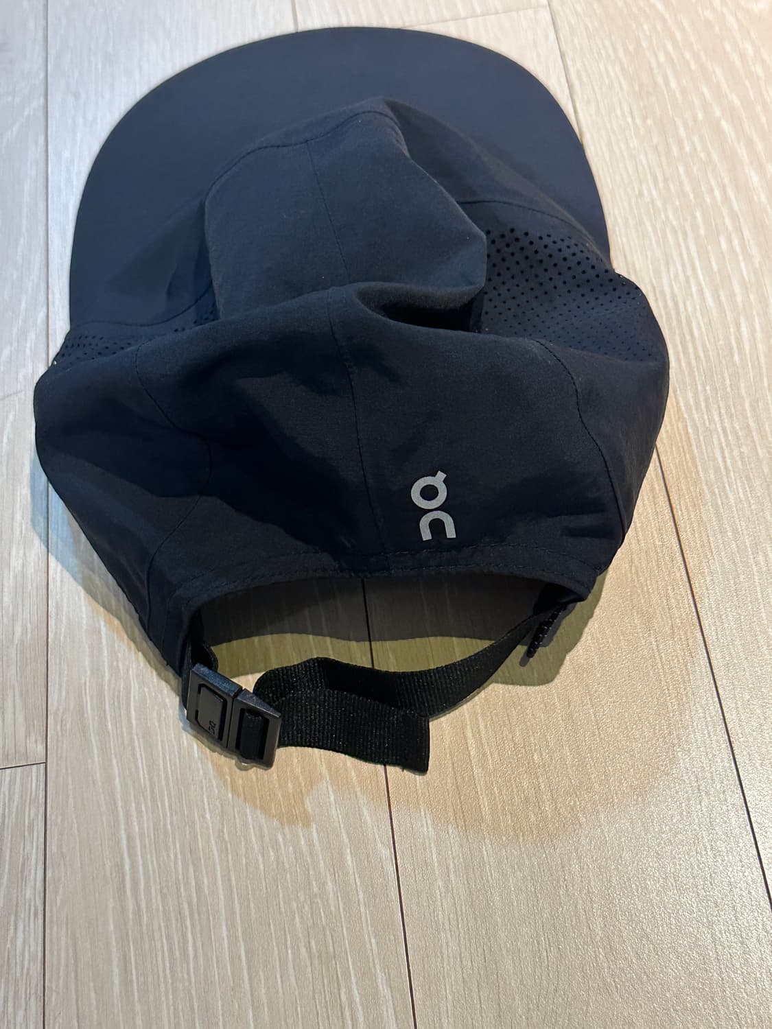 온러닝 퍼포먼스 캡 상품이미지1