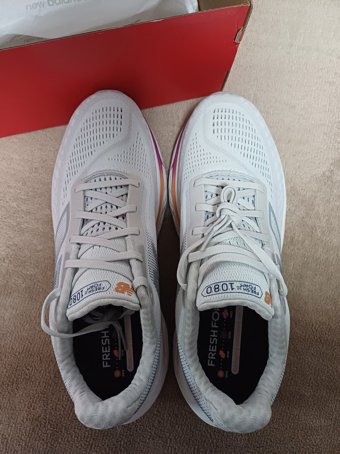 뉴발란스 Fresh Form X 1080v14 러닝화 285사이즈 상품이미지2