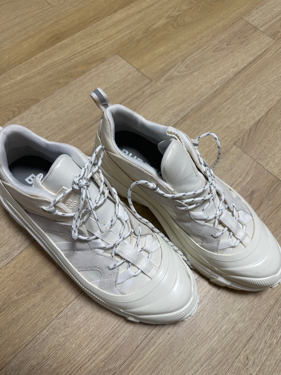 버버리 아서 스니커즈 살로몬 느낌 290 상품이미지1