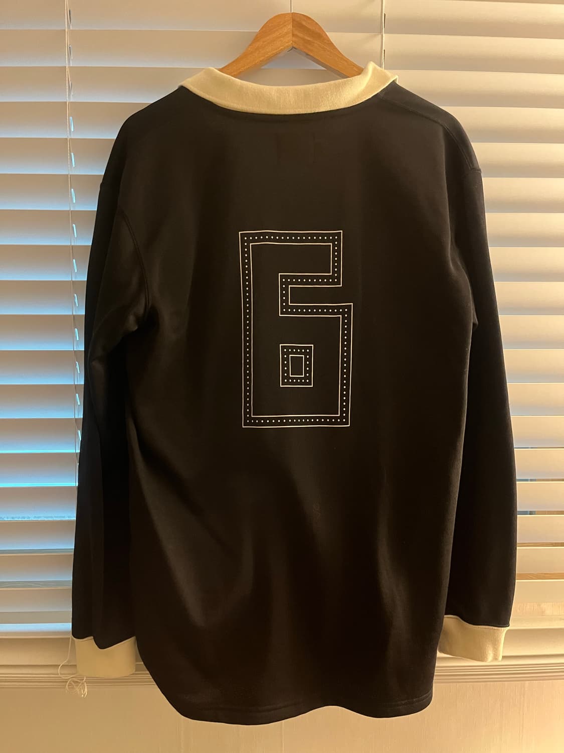 Taiga igari 스웻맨투맨  상품이미지2