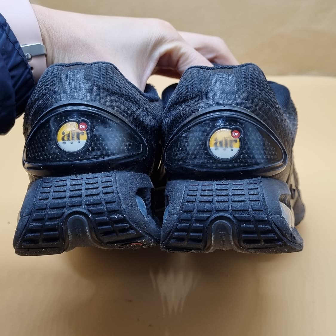 나이키 에어맥스 DN 블랙 여성운동화240  상품이미지4