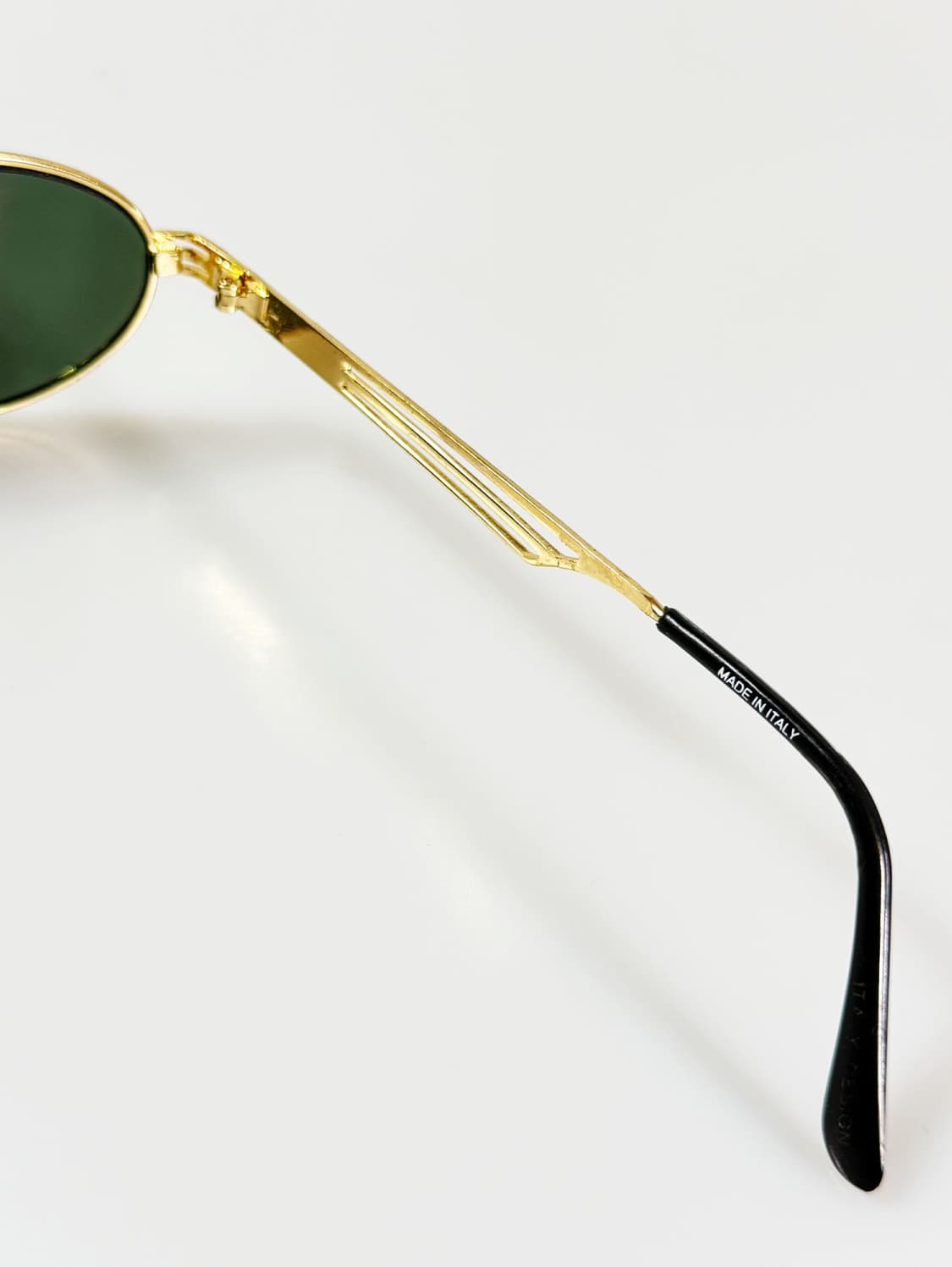 90s 유로피안 슬림 골드 오벌 프레임 빈티지 선글라스 상품이미지6