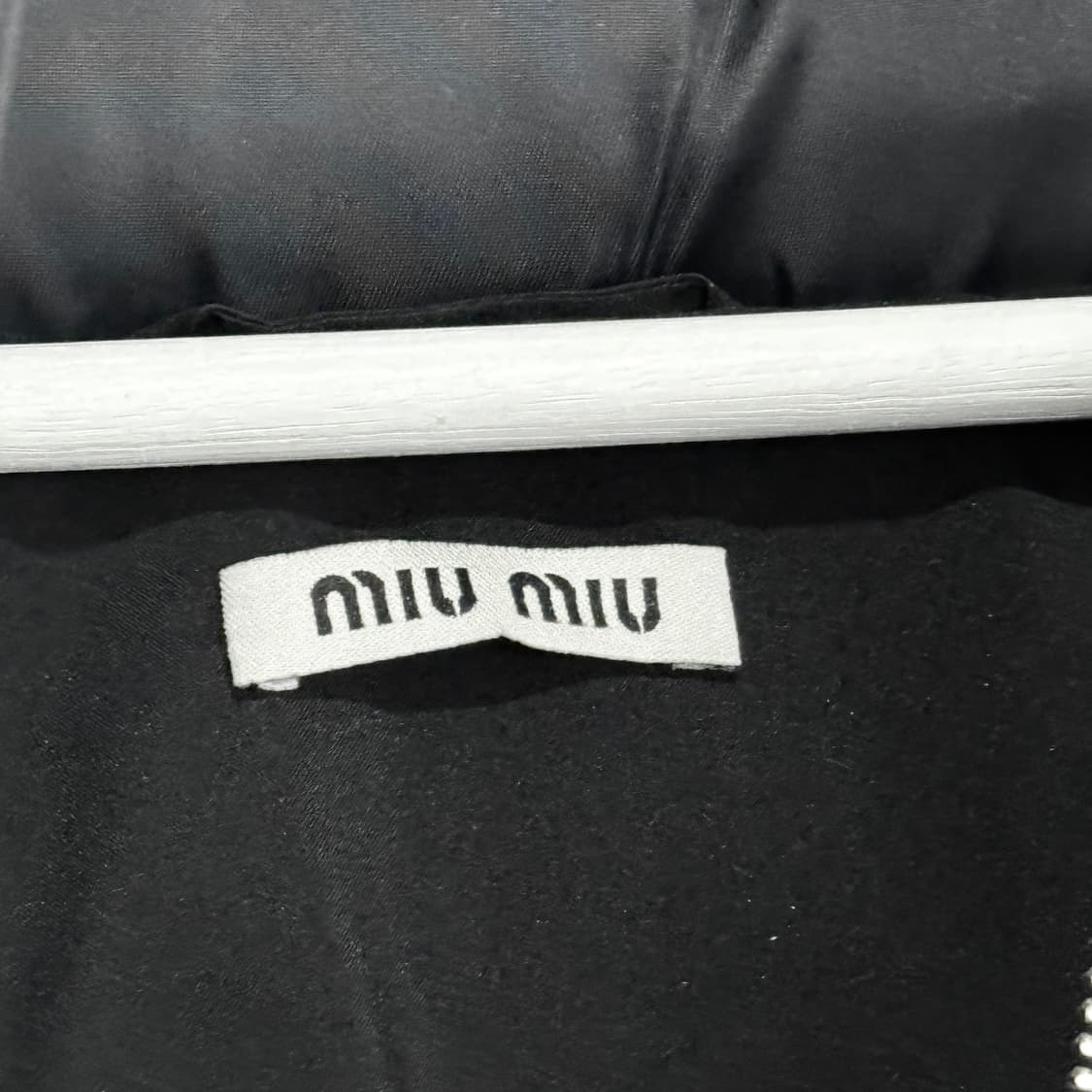 [정품] 미우미우 크롭 후드 패딩 나일론 다운 ML724  상품이미지9