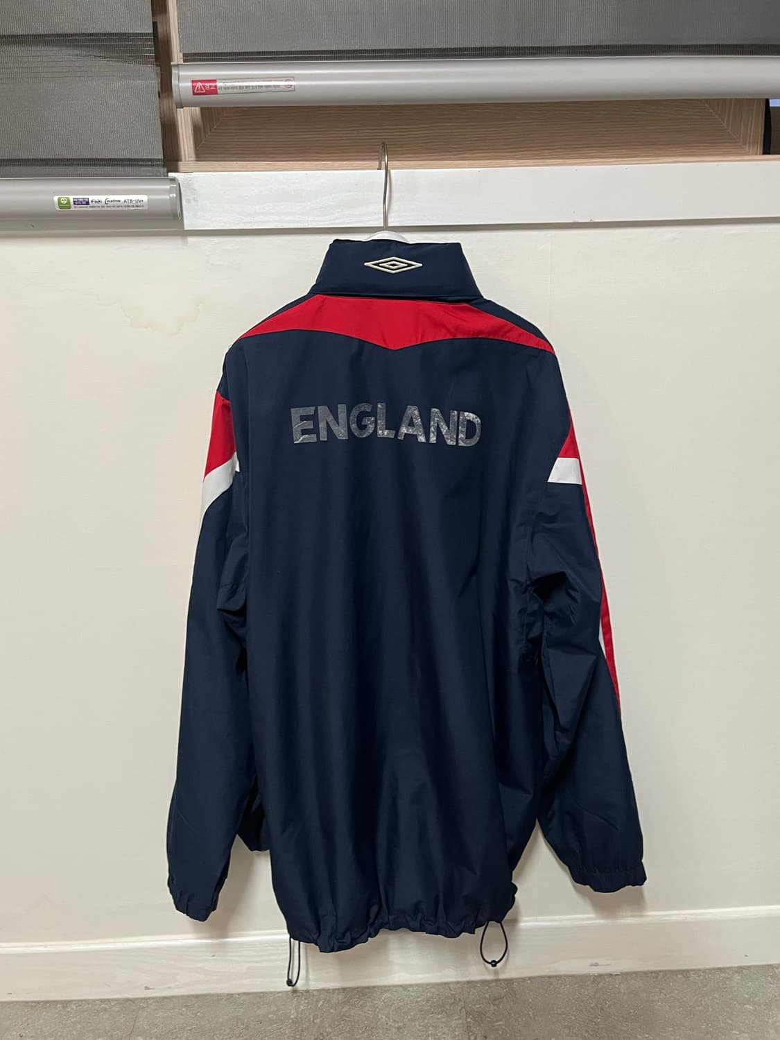 엄브로 잉글랜드 바람막이 상품이미지2