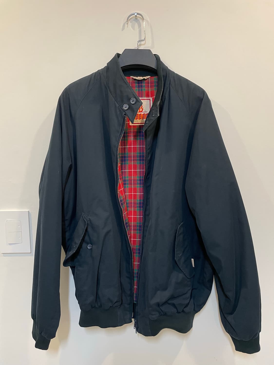 바라쿠타 G9 네이비 44size 상품이미지1