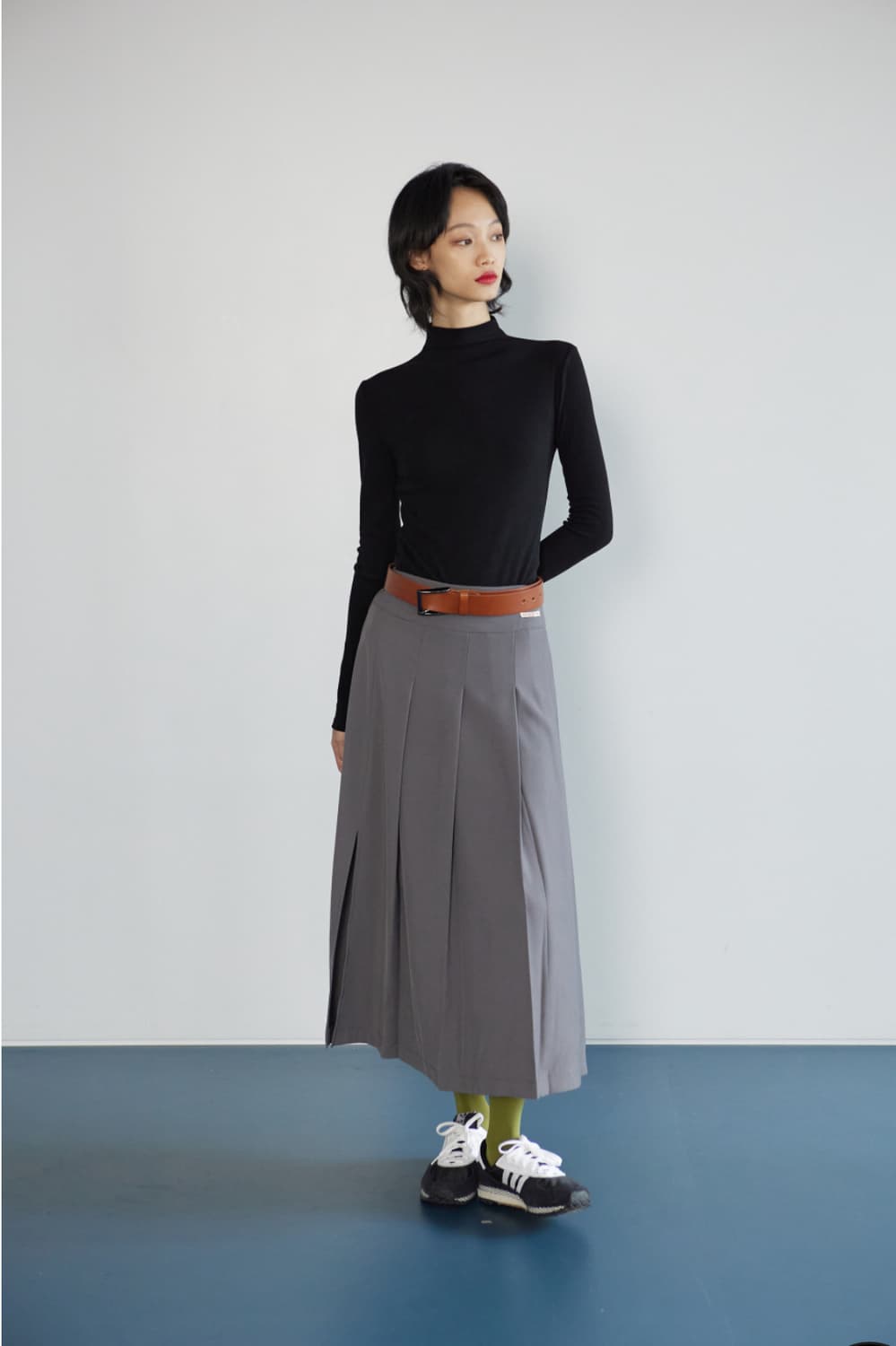 [미치코런던 코시노] SIDE SLIT PLEATS SKIRT GREY 상품이미지6