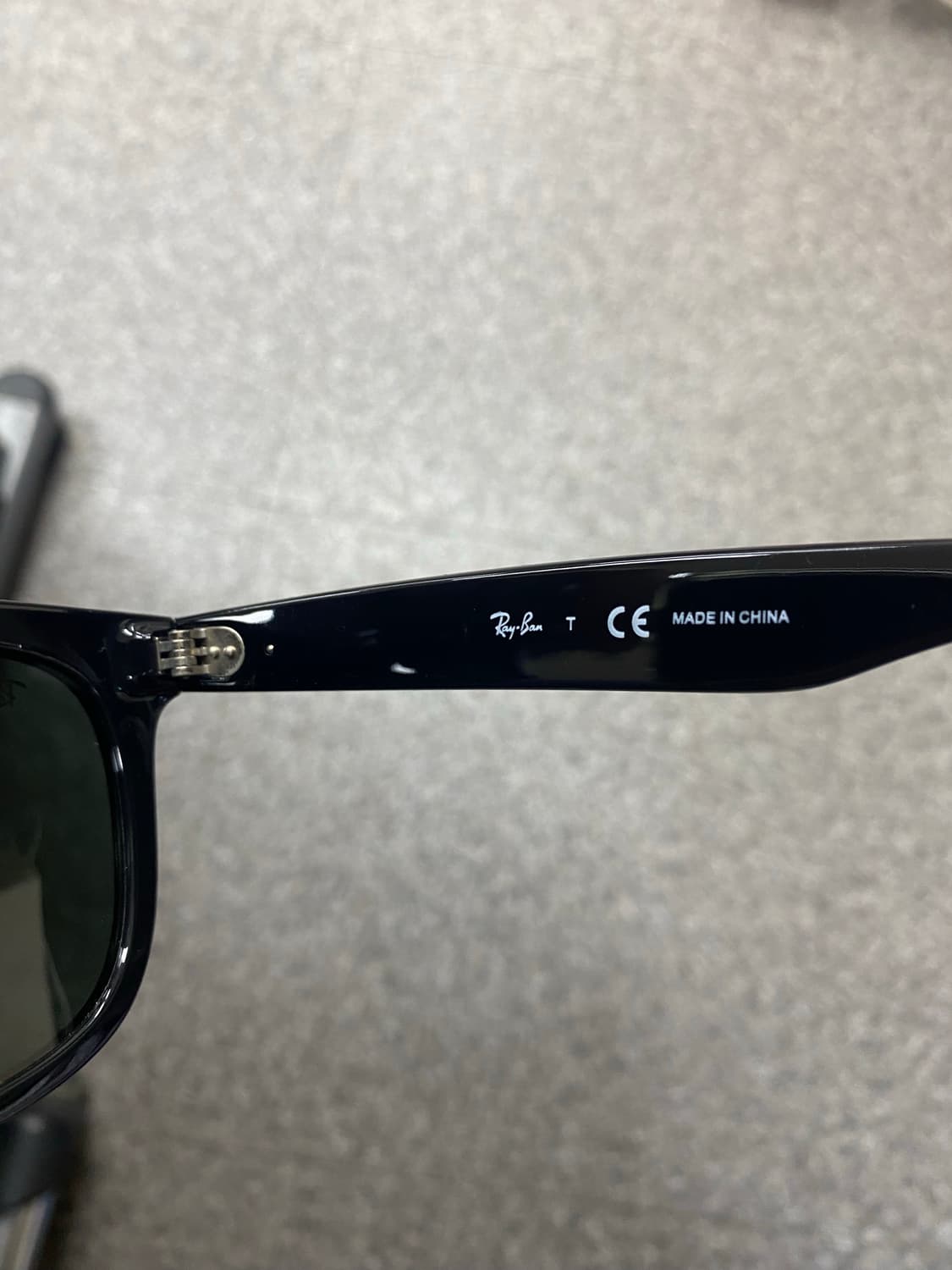 레이벤 RB4260D 상품이미지4