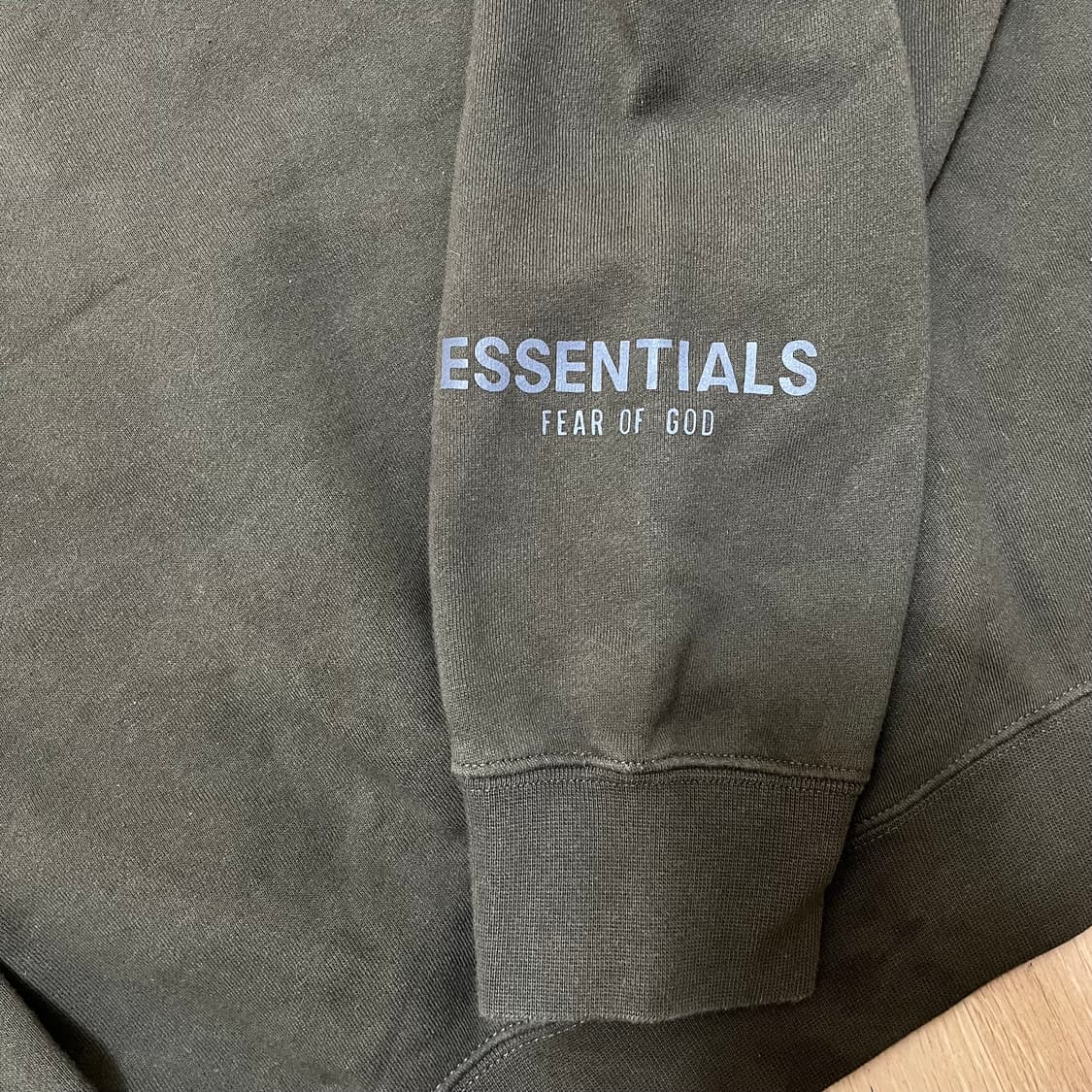 피어 오브 갓 에센셜 ESSENTIALS 맨투맨 카키 M(95) 상품이미지5