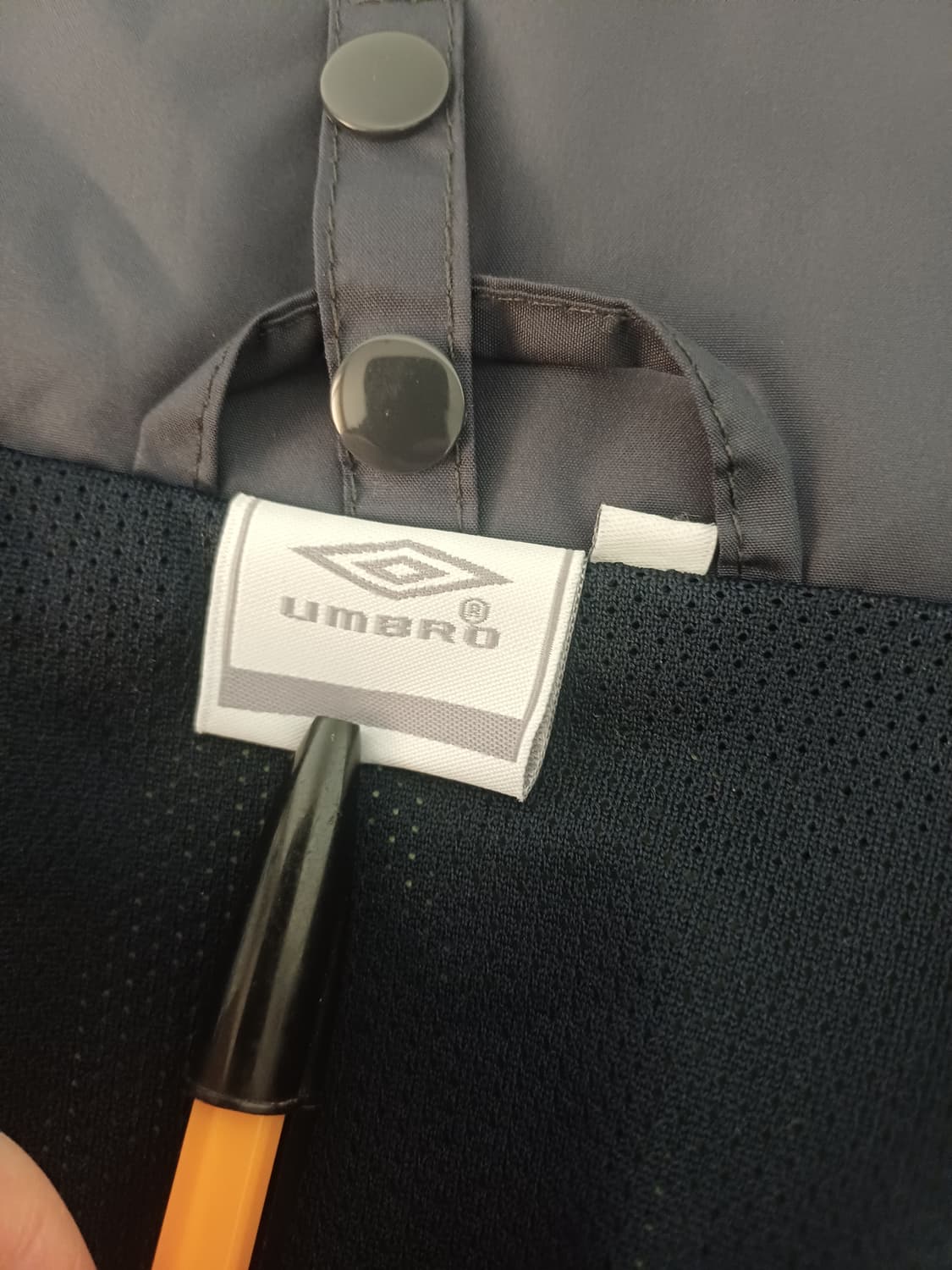 [희귀/Y2K] 엄브로 오버핏 라임 포인트 웜업 재킷 (100) 상품이미지8