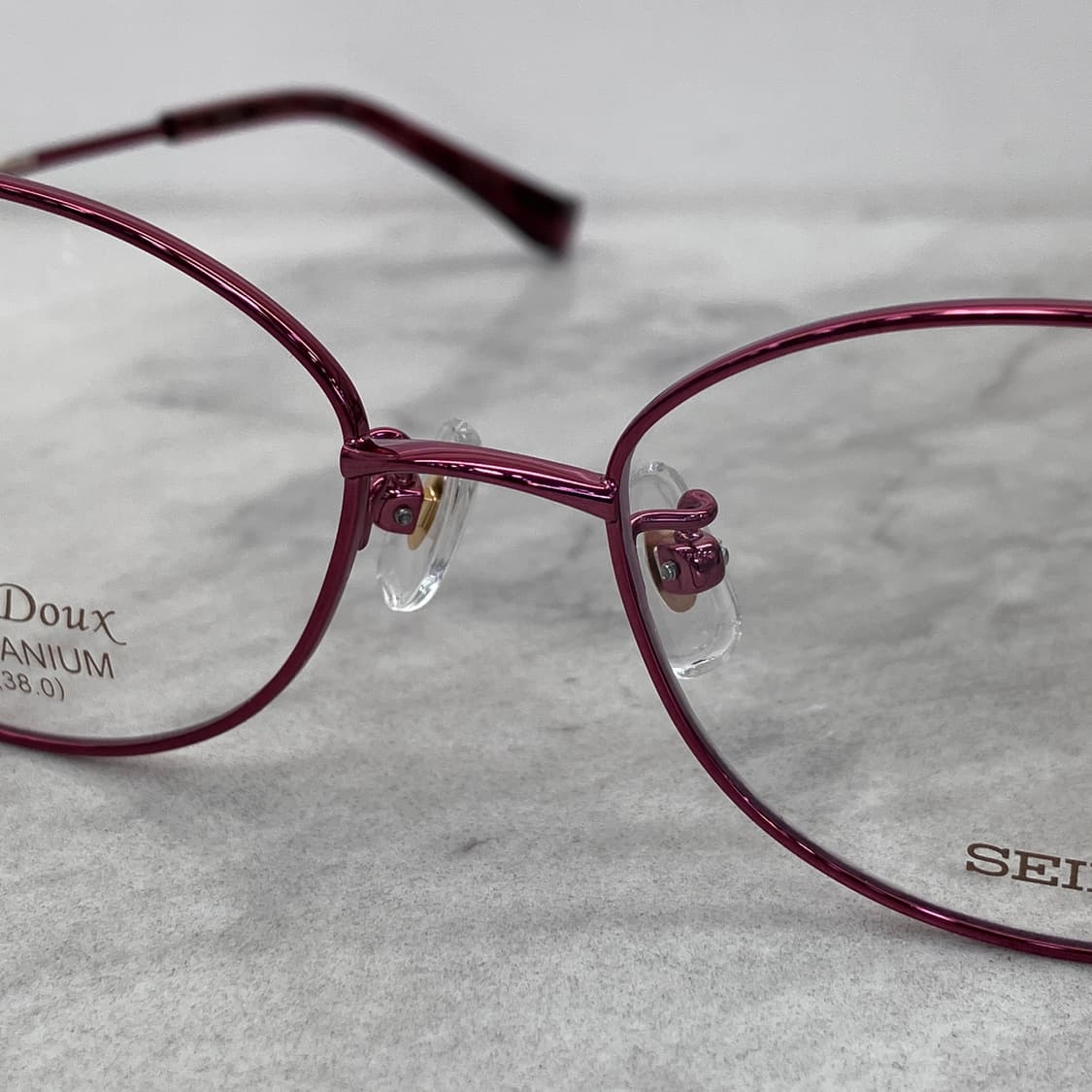 C82 세이코 SEIKO 빈티지 와인 오벌 B-Titan 메탈테 안경53 상품이미지5