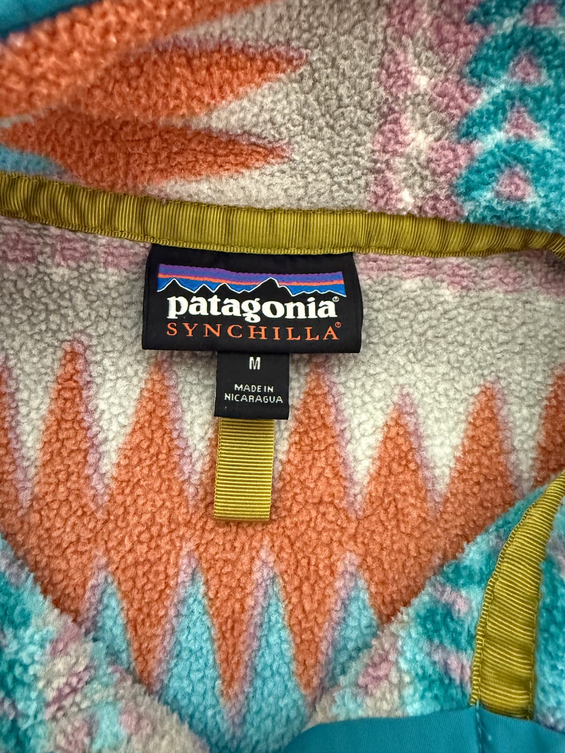 17FW 파타고니아 신칠라 스냅-T 아즈텍 패턴 상품이미지3