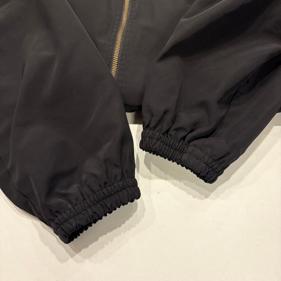 [M] 디스이즈네버댓 인터네셔널 빅로고 블랙 바람막이 D718 상품이미지7