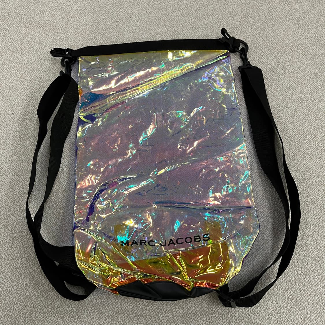 실측확인 마크제이콥스 홀로그램 백팩 0126M 상품이미지1