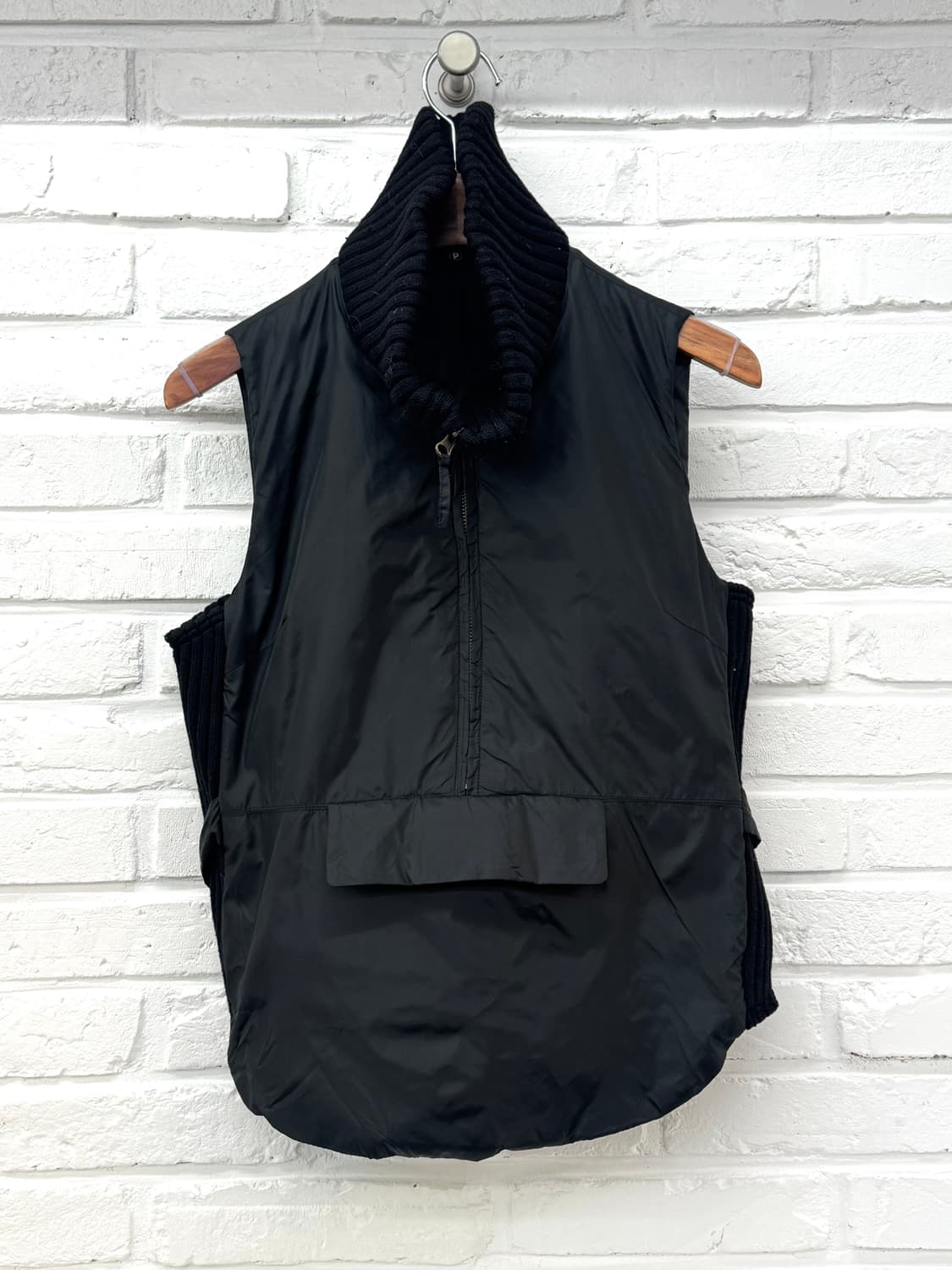 블랙 나일론 니트 패딩 베스트 상품이미지3