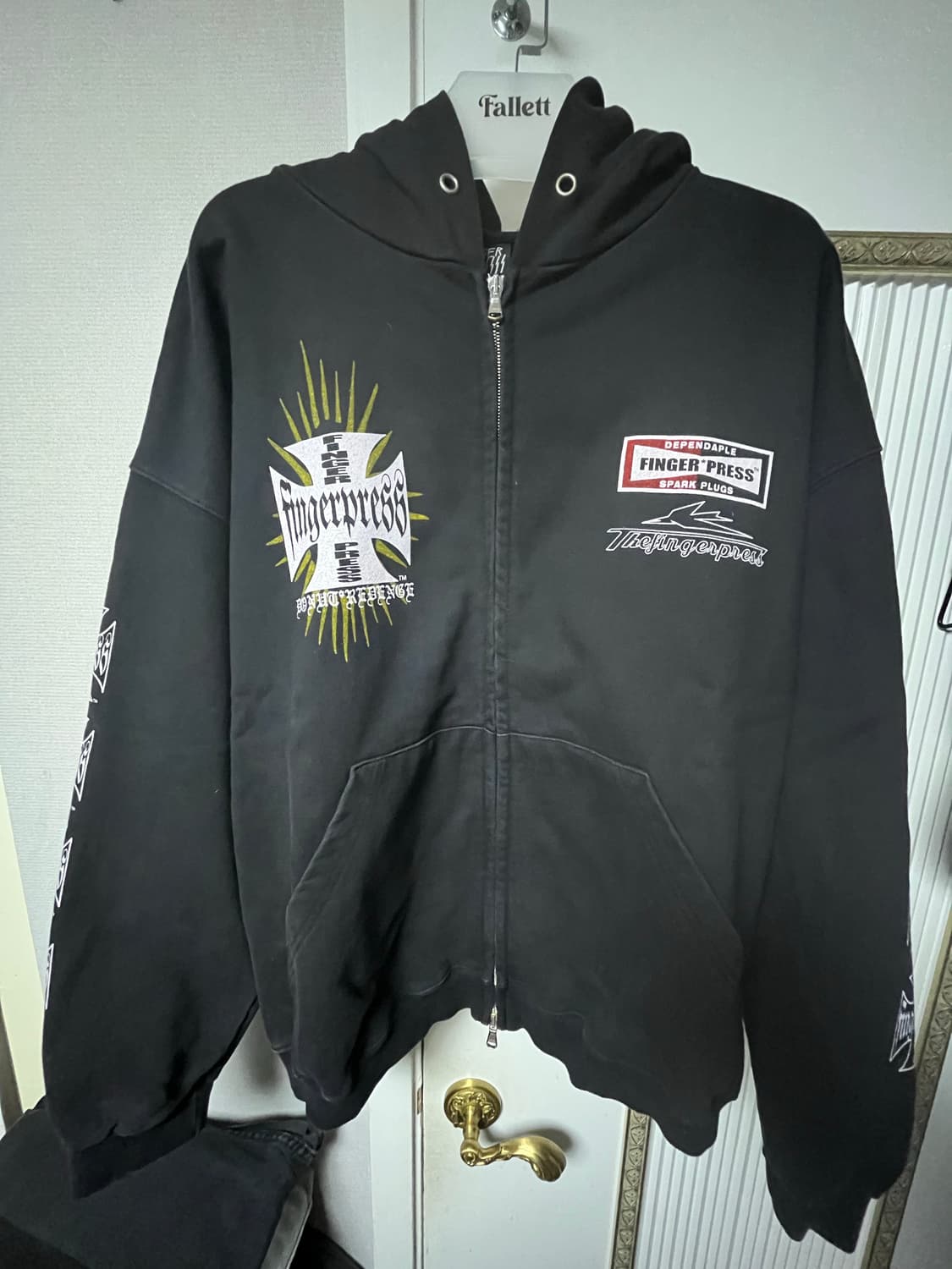 핑거프레스 스파크플러그 후드집업 블랙 2 상품이미지1