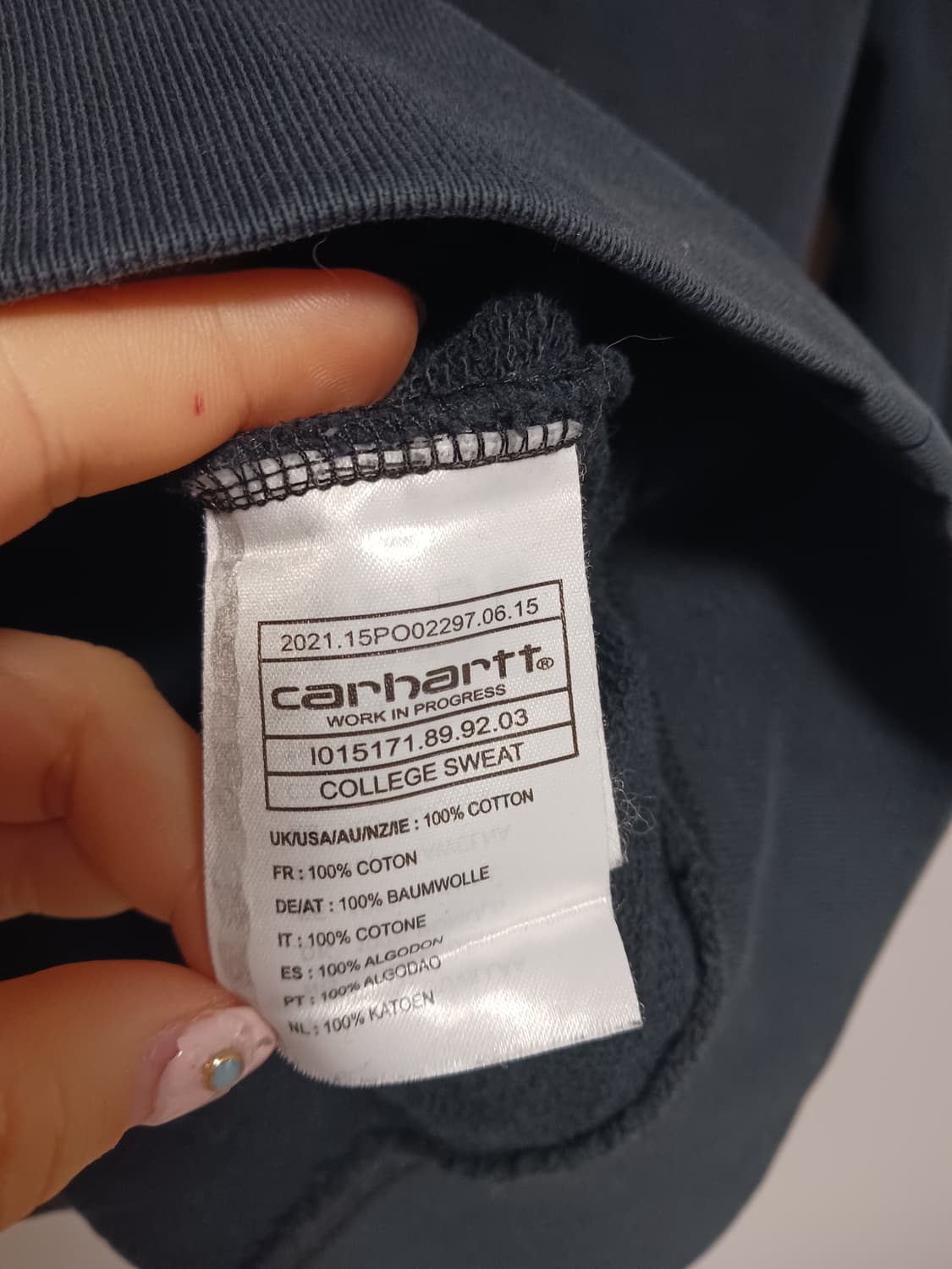 칼하트 남성 블랙 맨투맨 상품이미지4