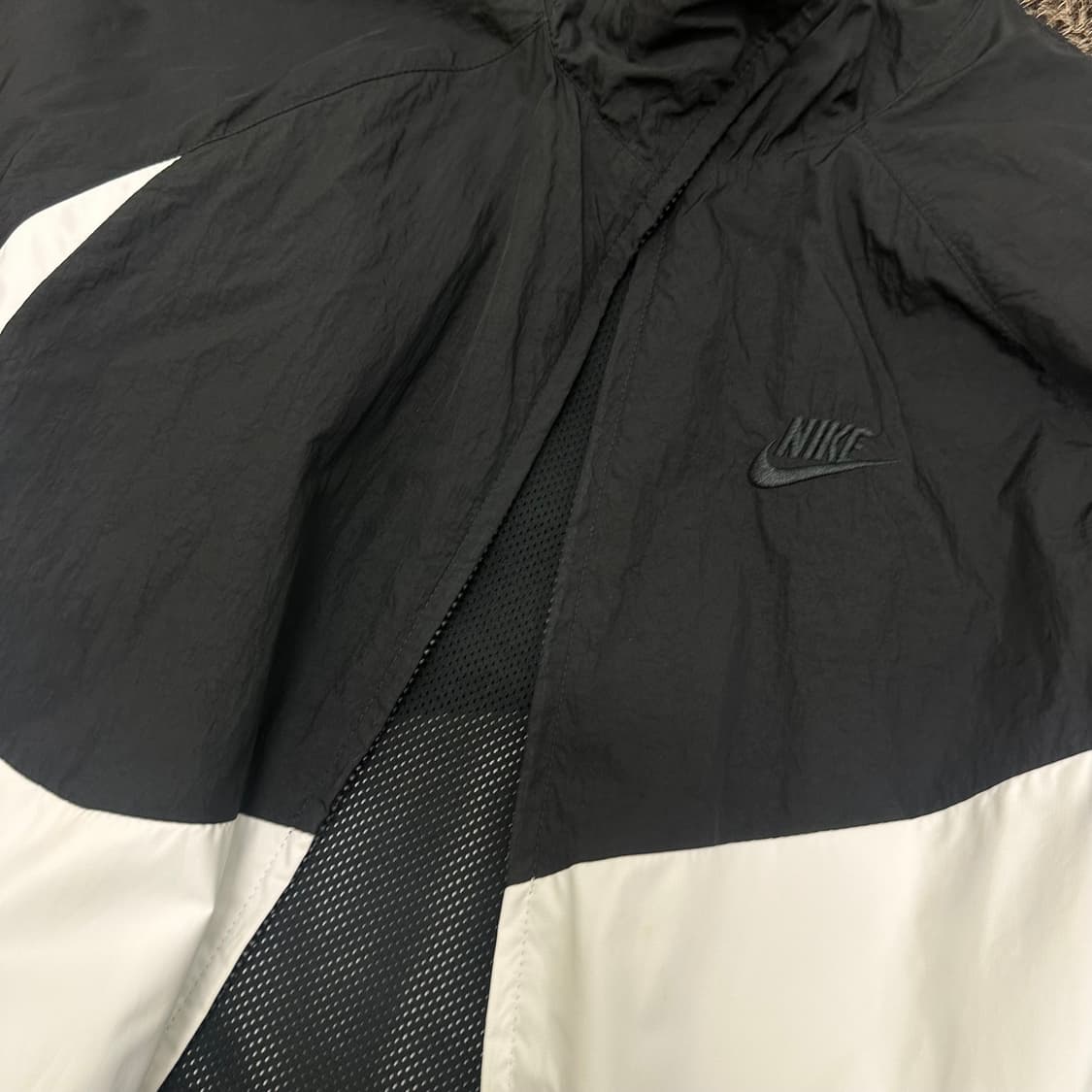 NIKE 나이키 빅스우시 오븐 바람막이 자켓 블랙 M 상품이미지3