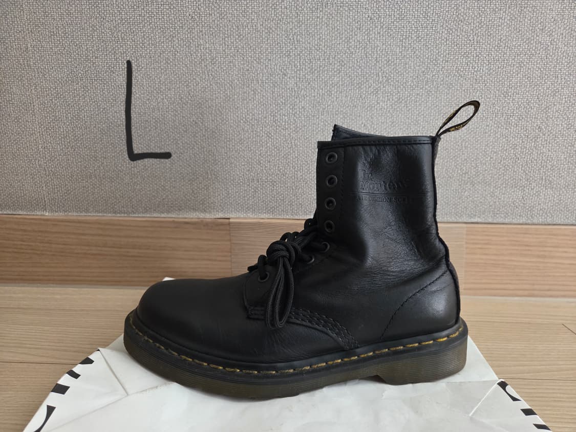 닥터마틴 1460 8홀 워커 무광 블랙 색상 UK 4 사이즈 상품이미지6