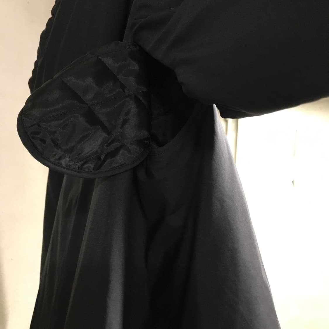 꼼데가르송 블랙 패디드 코트 M(W) 상품이미지4