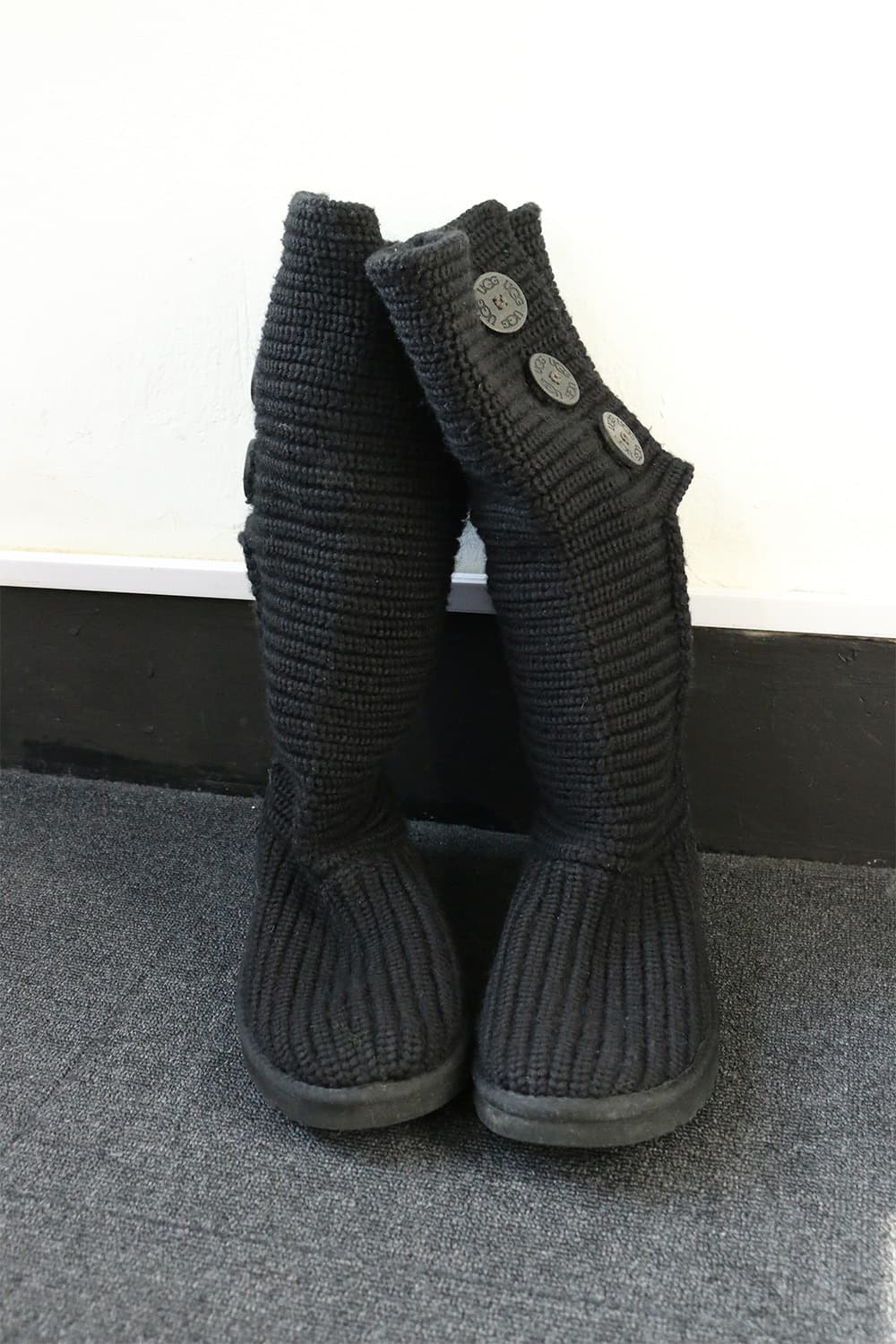 어그 카디 블랙 니트 부츠  상품이미지3