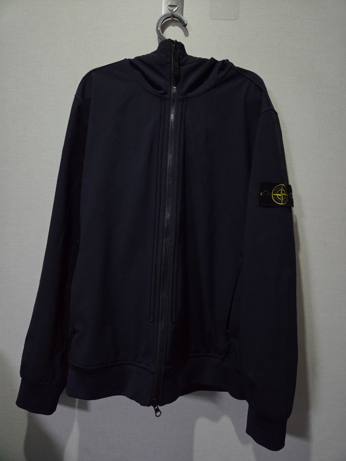 정품 스톤아일랜드 소프트쉘 후드 자켓 22SS 100/L 상품이미지1