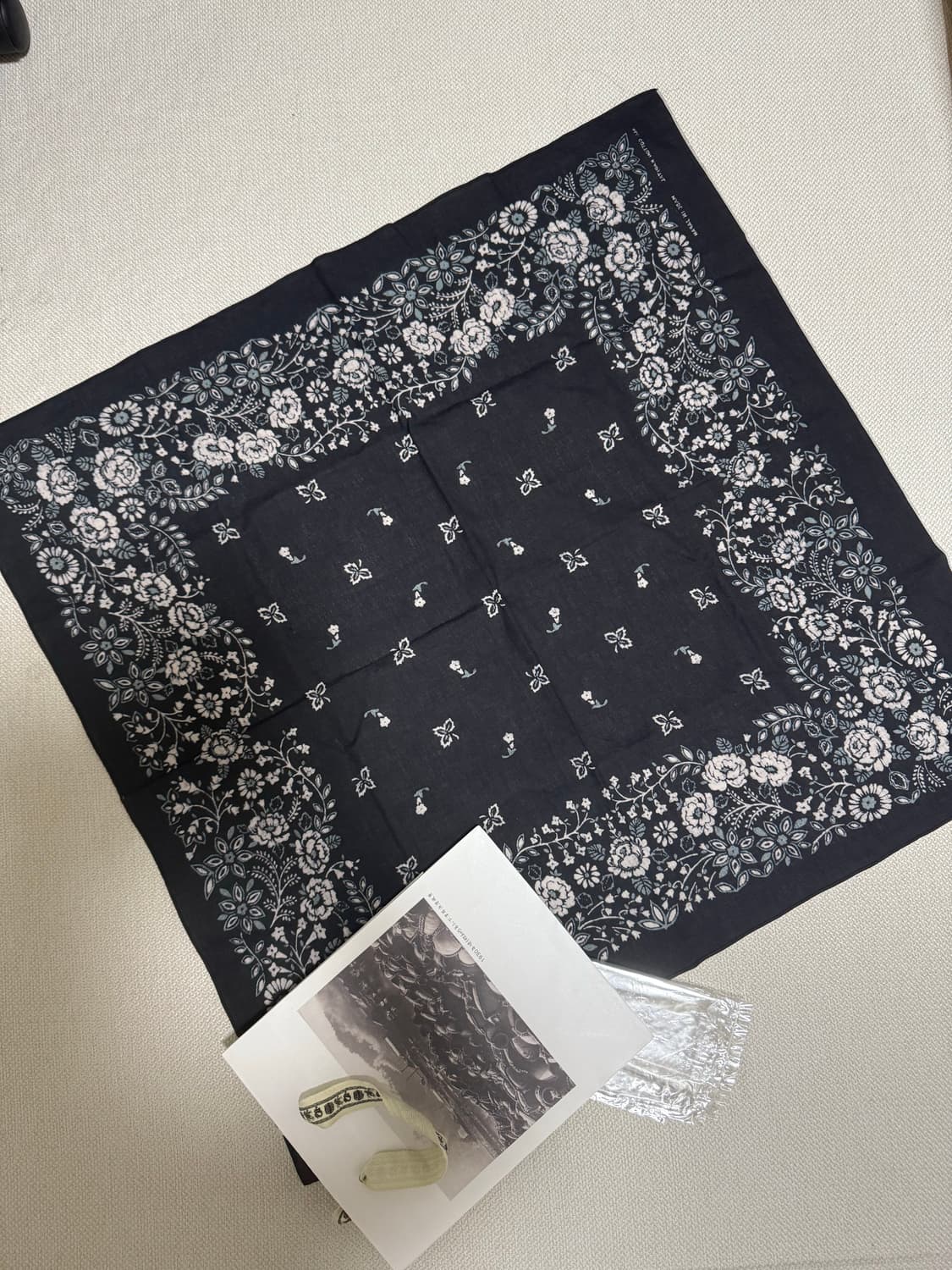 [미사용 새상품] 캐피탈 반다나 30x30 상품이미지1