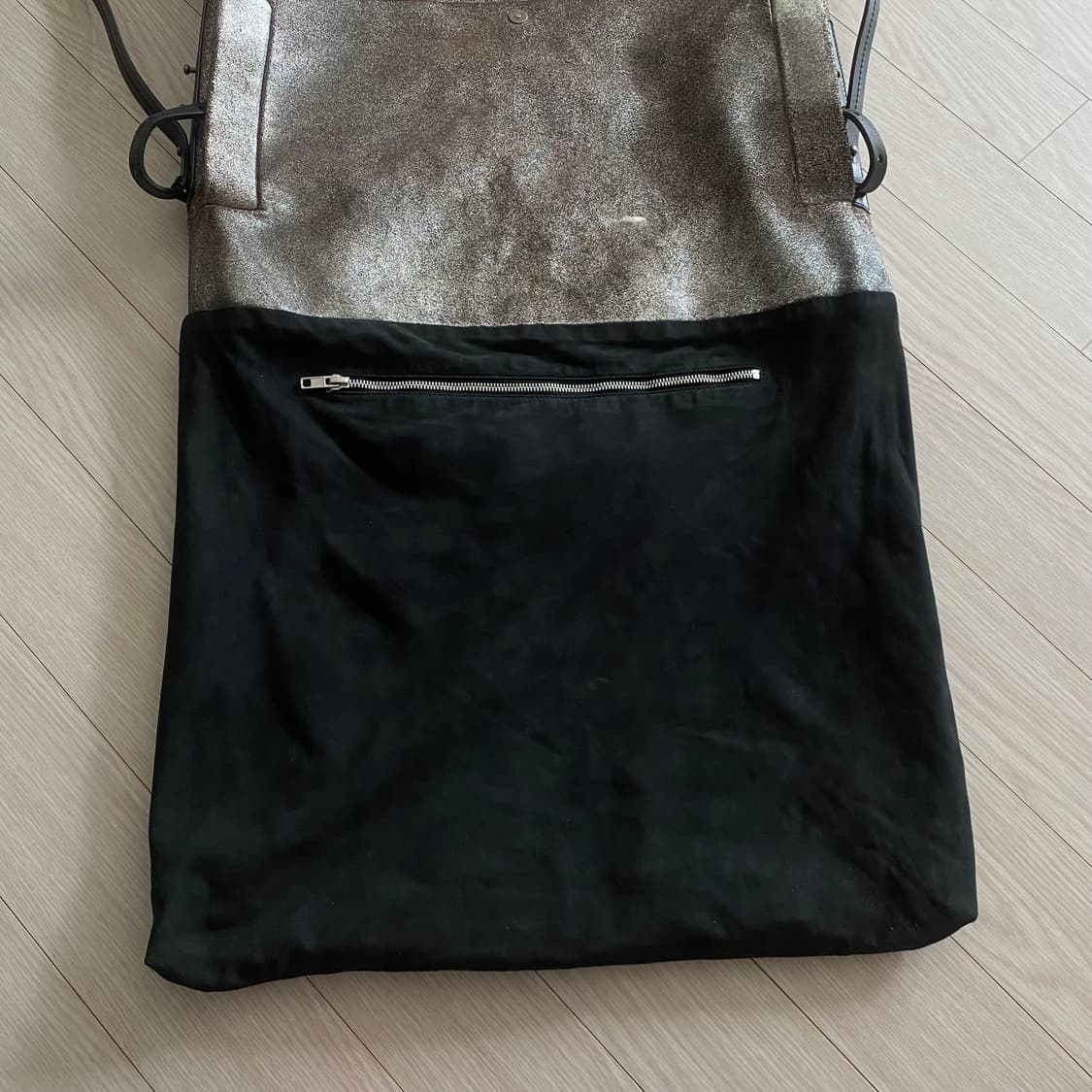 [OS] 릭오웬스 실버 레더 라지 숄더 백 상품이미지4