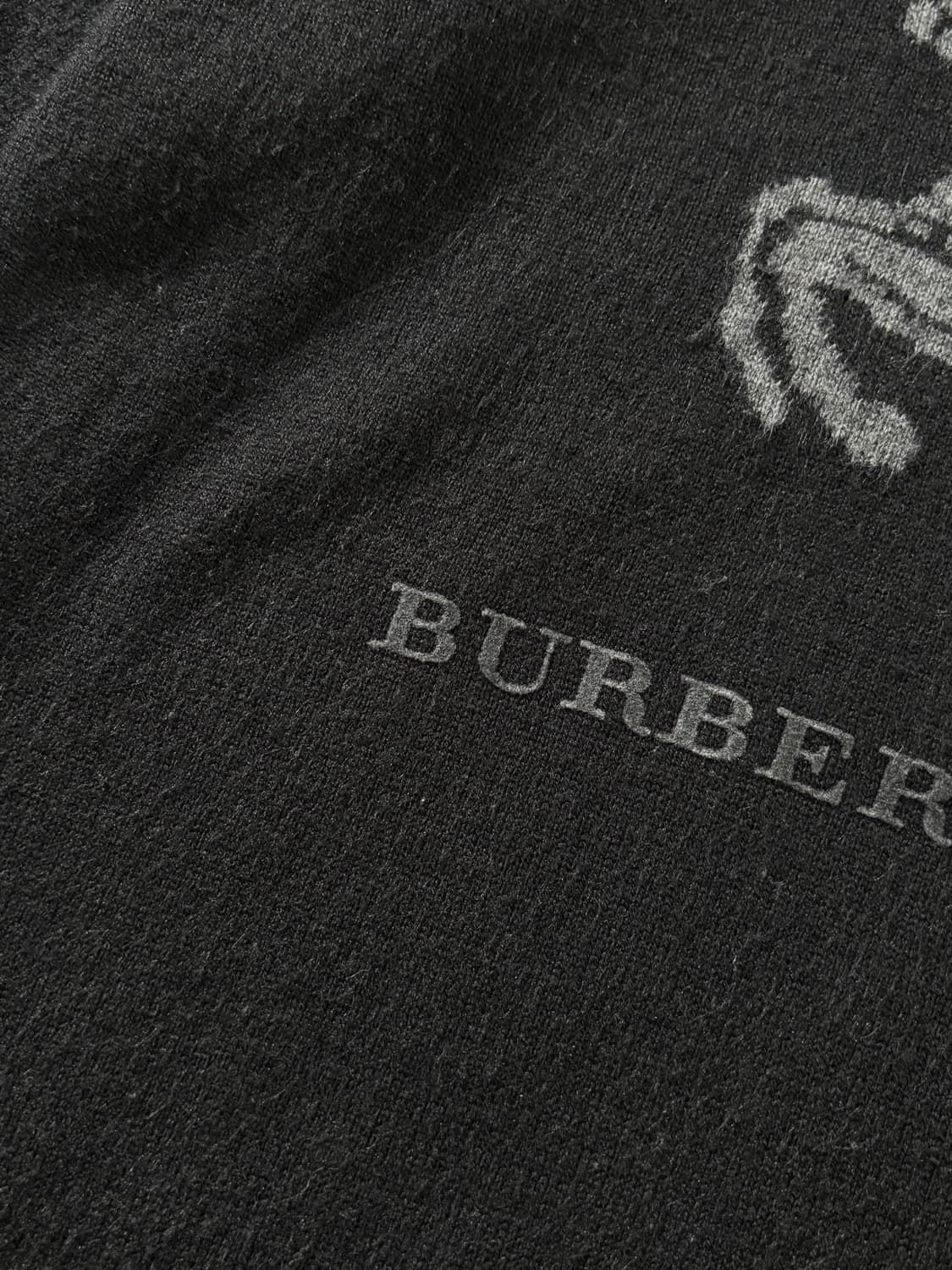 Burberry 버버리 블루라벨 블랙 로고 터틀넥 니트 상품이미지8