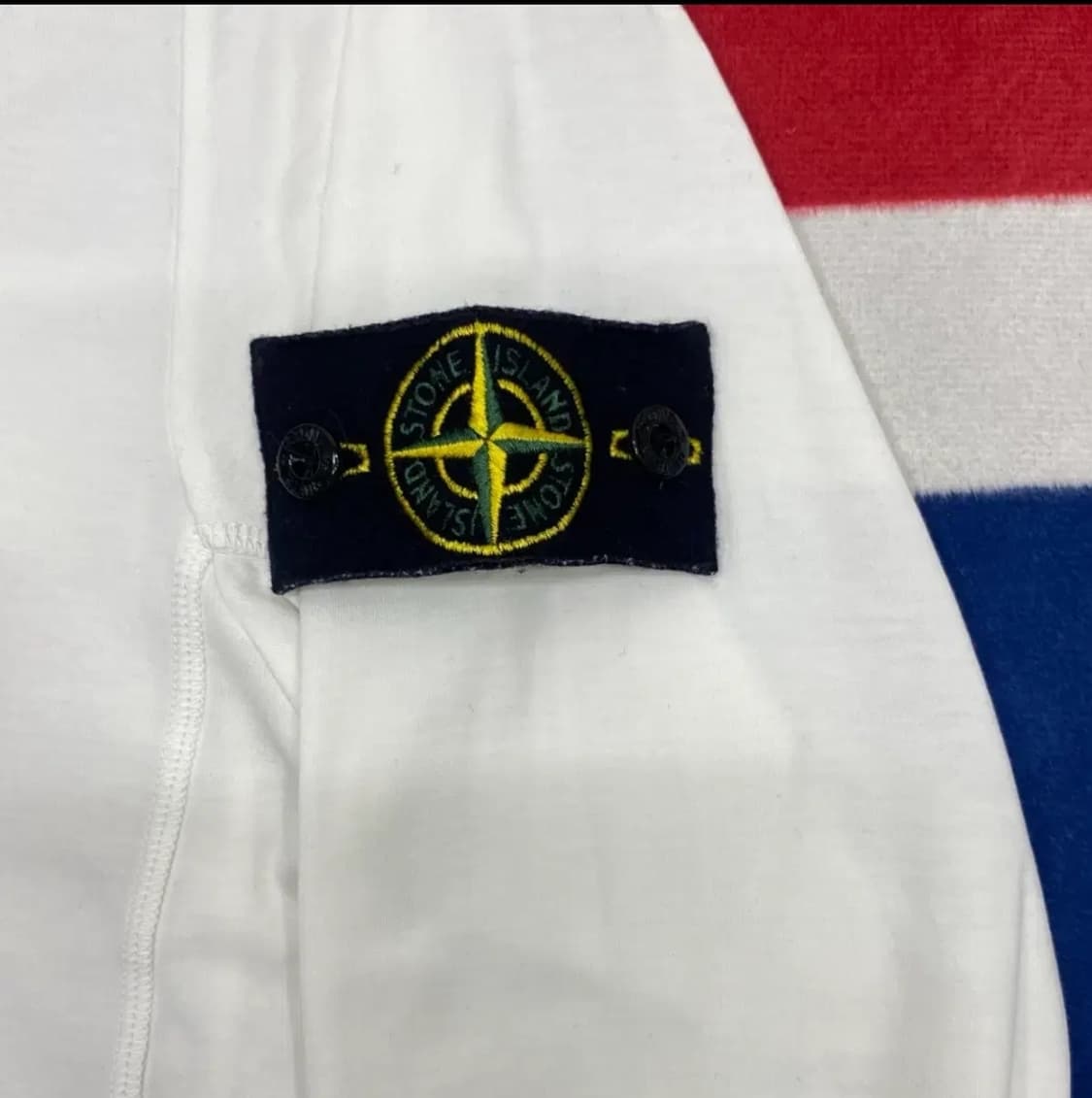 스톤아일랜드 롱슬리브 100 상품이미지3