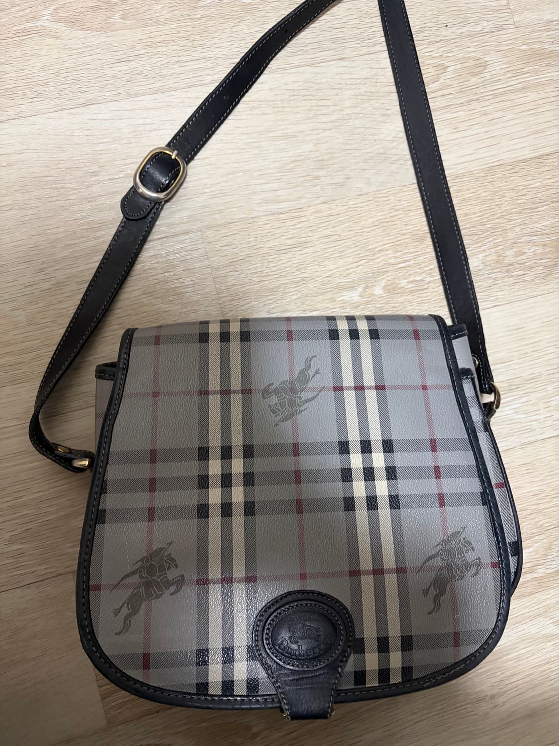 버버리 빈티지 크로스백 상품이미지2