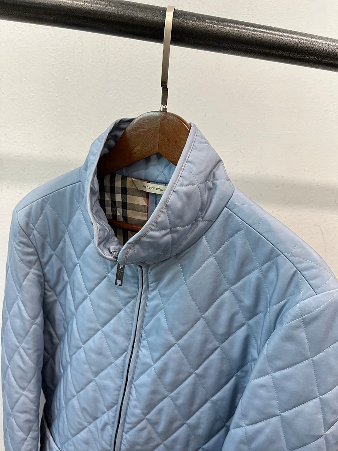 여) 버버리 스카이블루 퀼팅집업  상품이미지2