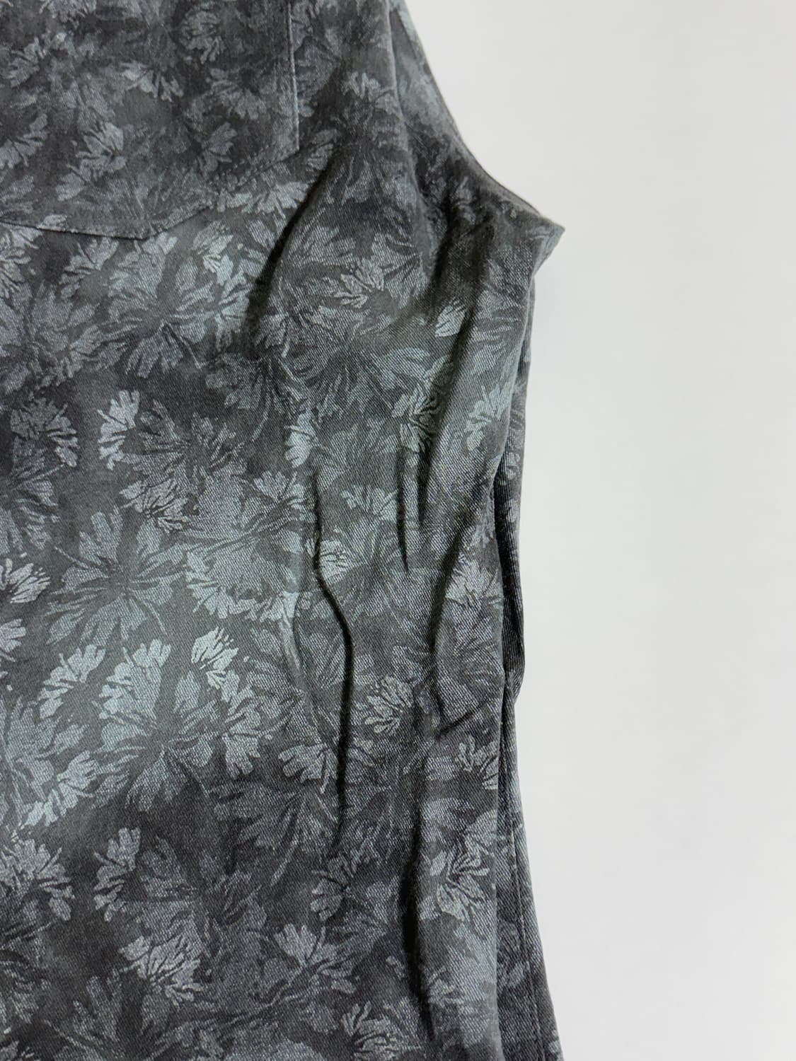 ordes 오데스 MERRY FLORAL FLARE PANTS 상품이미지3