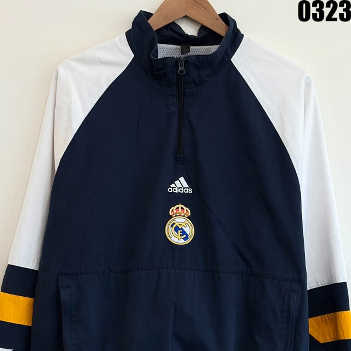 아디다스 미들로고 레알 마드리드 트레이닝 탑 M 0323 상품이미지3