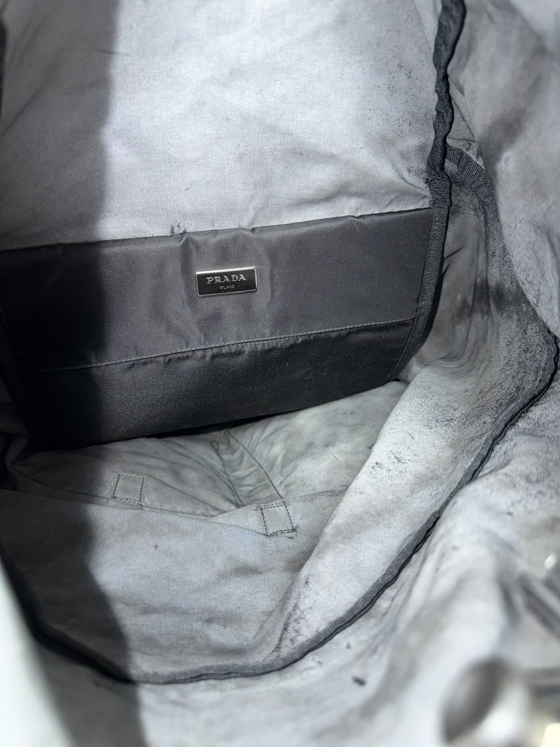 프라다 V136 나일론 멀티포켓 백팩 상품이미지9