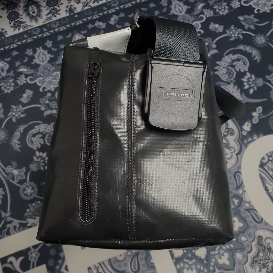 프라이탁로이스 검흰 민트택있음 상품이미지4