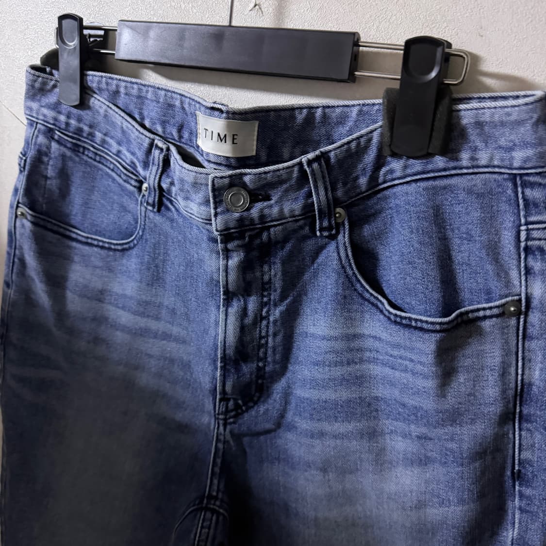 타임 테이퍼드 핏 연청 데님진 82 (여성 66-77정도) 상품이미지2
