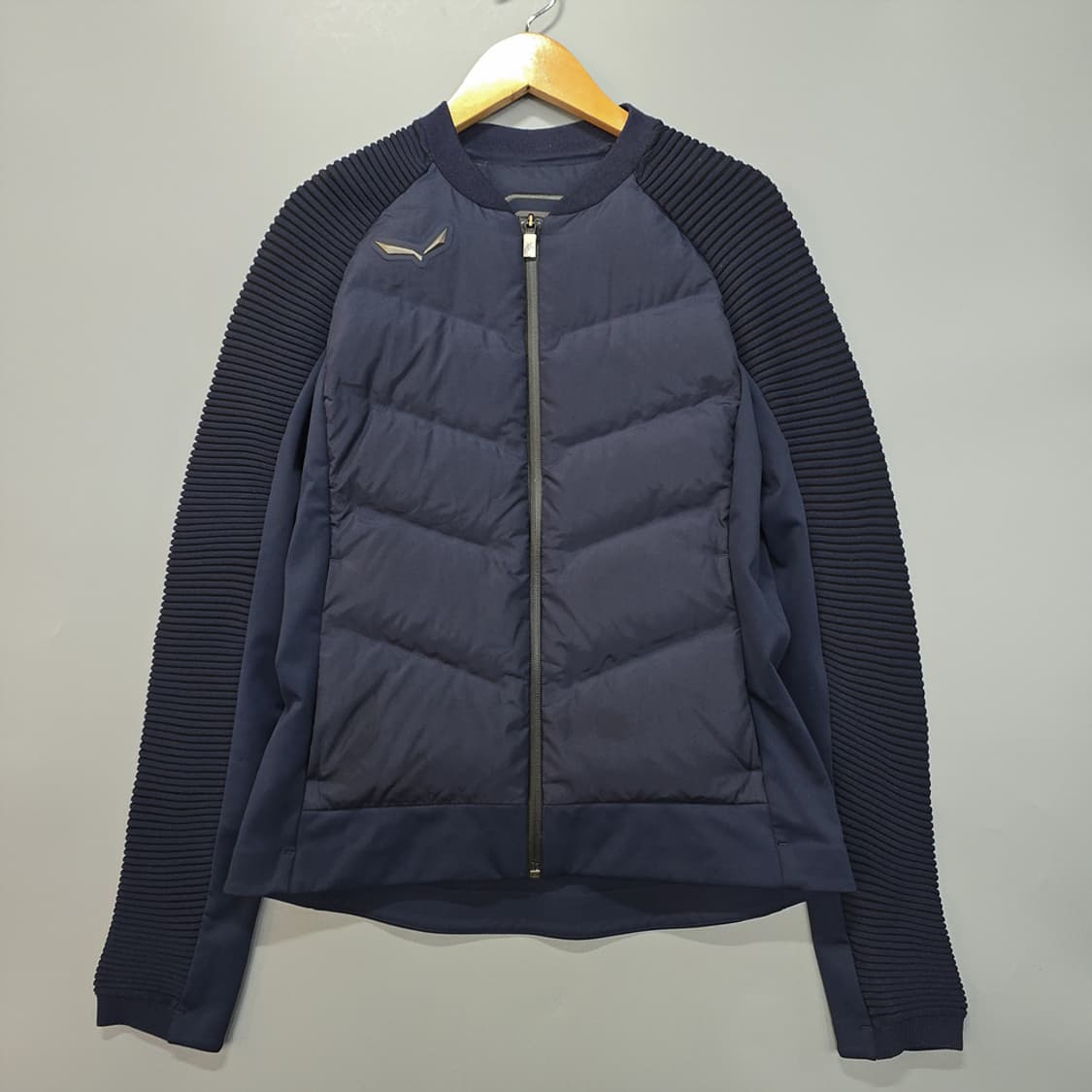 살레와(SALEWA) 하이브리드 경량패딩 집업 90 상품이미지1