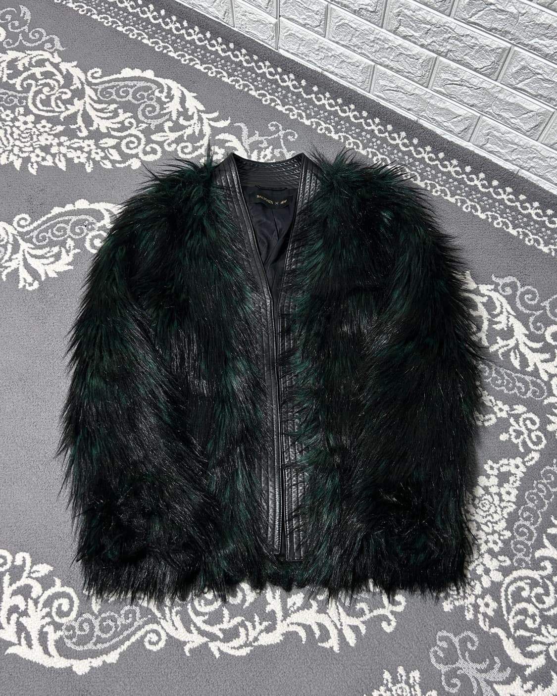 발망 h&m 레더 라이닝 퍼 자켓 상품이미지3