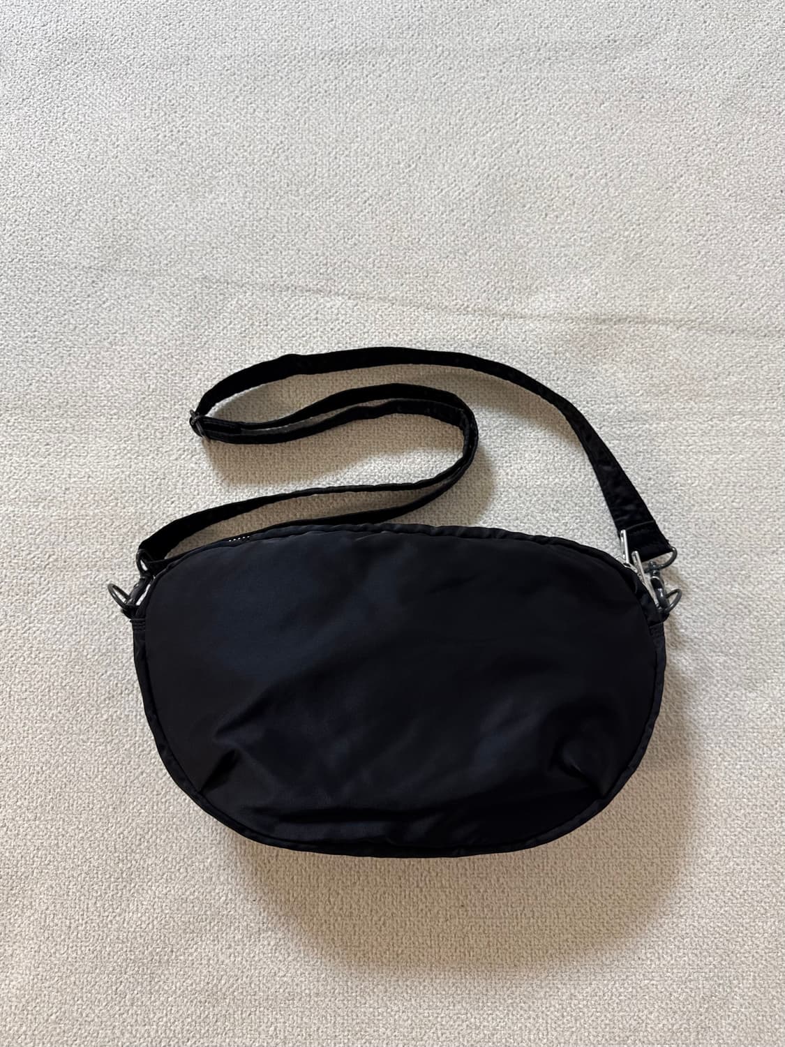 (미사용급) 정품 PORTER 포터 탱커 반달 숄더백 블랙 상품이미지2