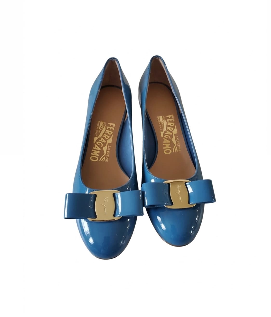 페라가모 Ferragamo 바라페이턴트 레더 플랫슈즈 블루  상품이미지1