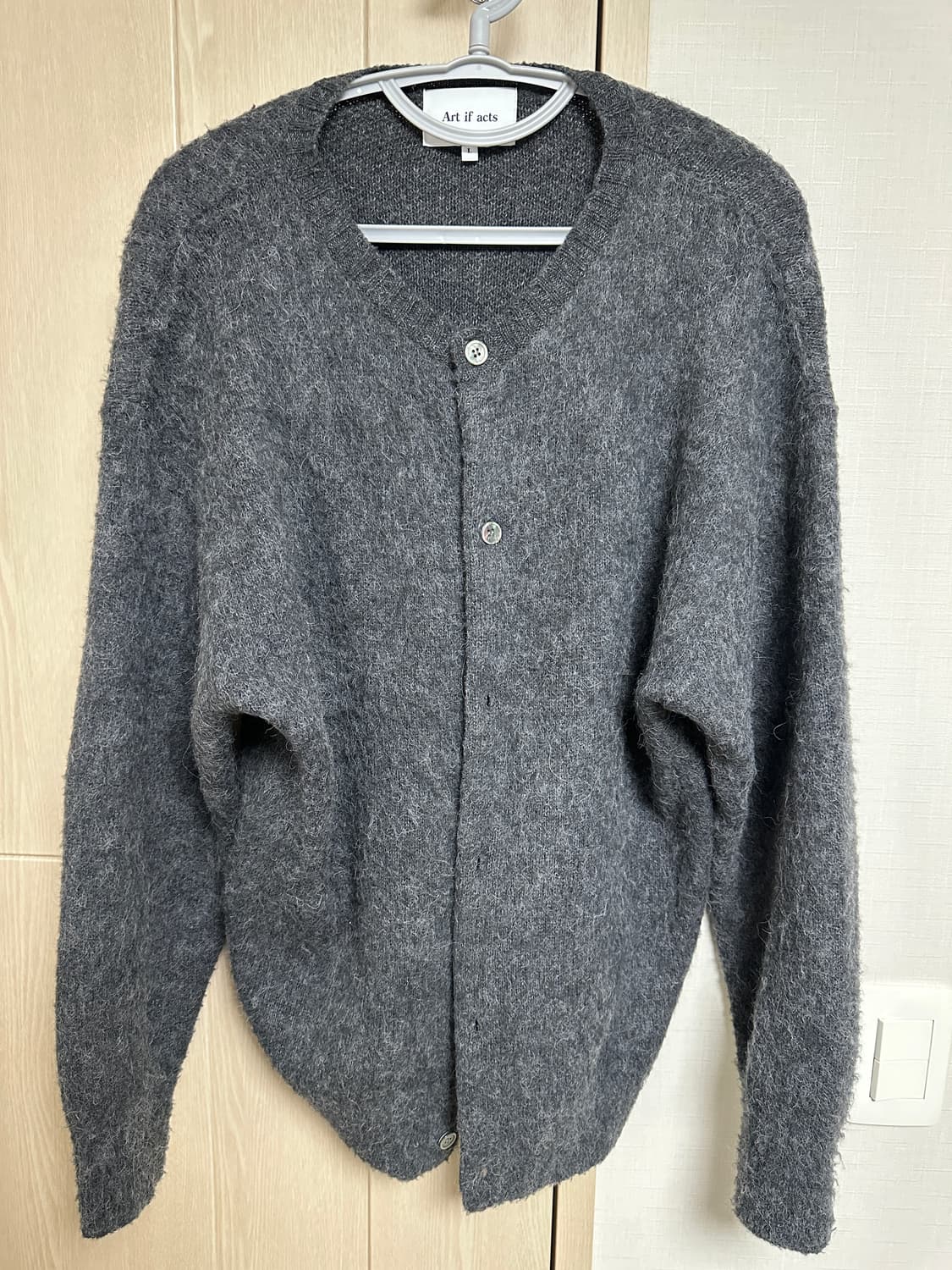 모헤어 라운드넥 가디건_차콜 상품이미지2