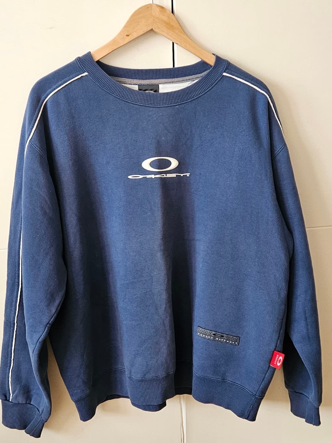 오클리 3D로고 맨투맨 상품이미지1