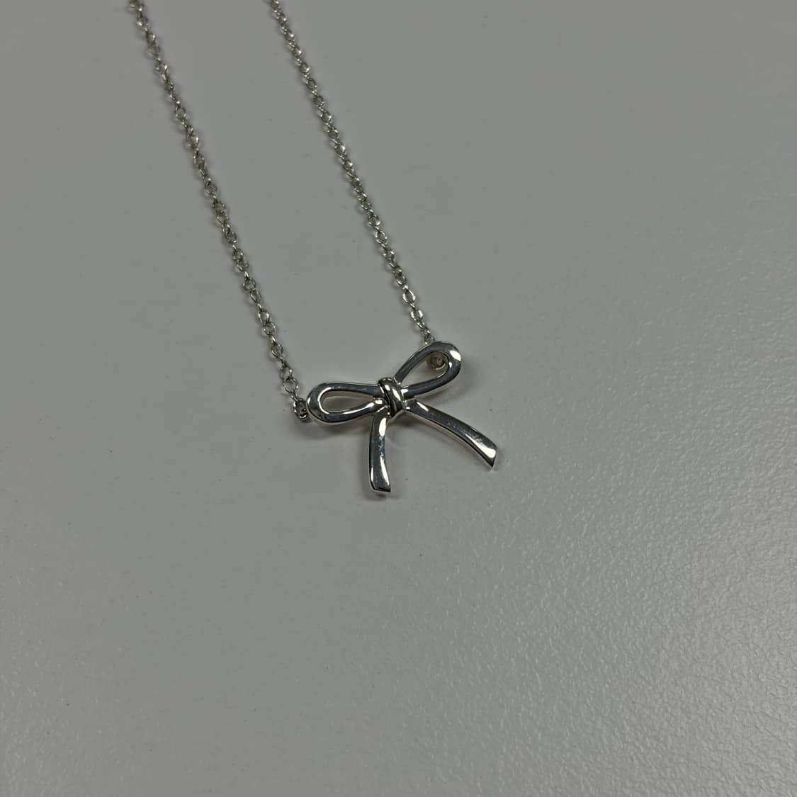 티파니앤코 리본 보우 목걸이 상품이미지1